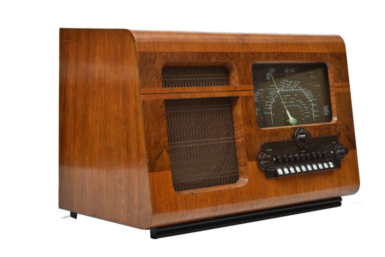 Radio Gramophone Devlopment 166AC
