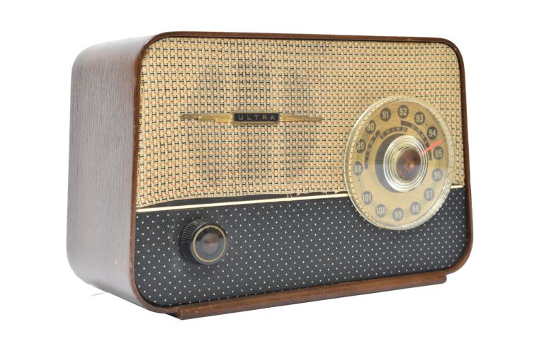 Ultra Troubadour FM950