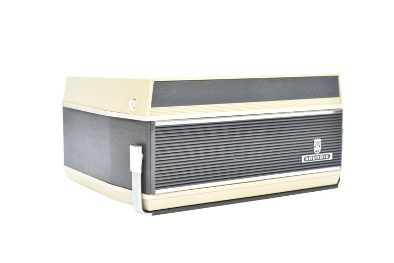 Grundig TK18