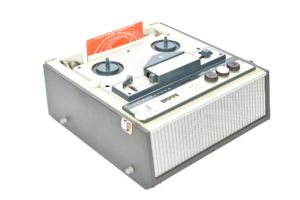 Elizabethan LZ32 reel to reel tape recorder