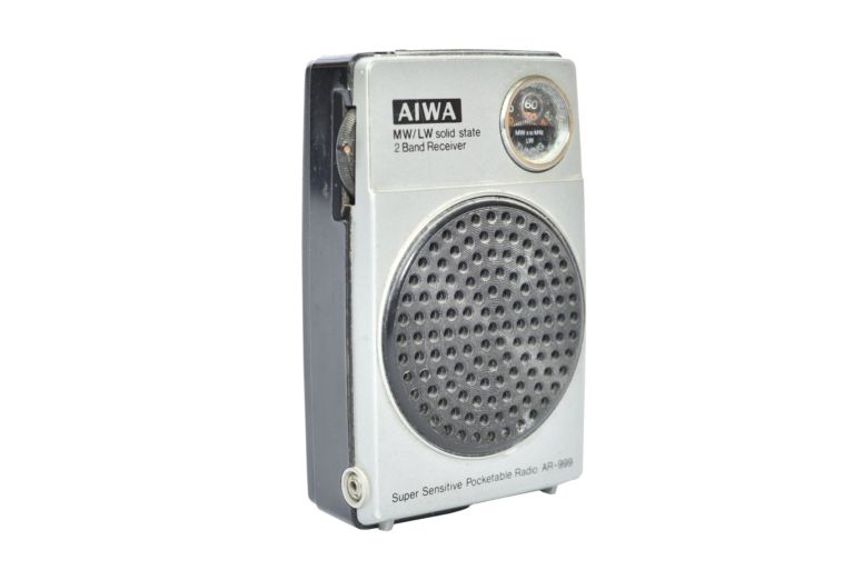 Aiwa Super sensitive pocketable radio AR-999